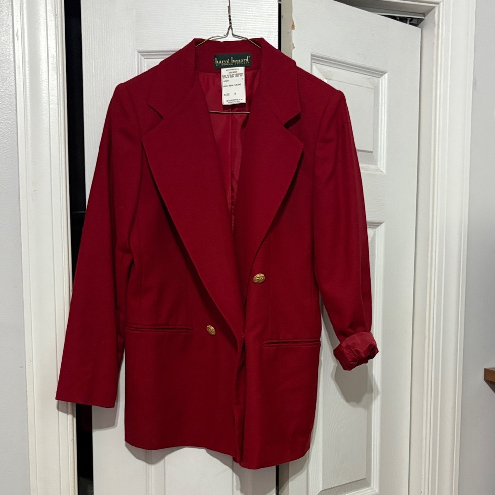 Harve Benard Women's Red Blazer